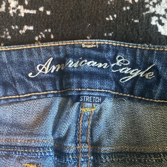 American Eagle Favorite Boyfriend Jeans - Picture 3 of 4